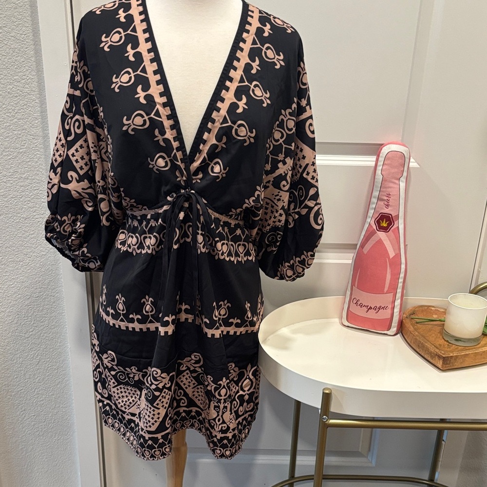 NWT Cupshe Black and Nude Patterned Dress